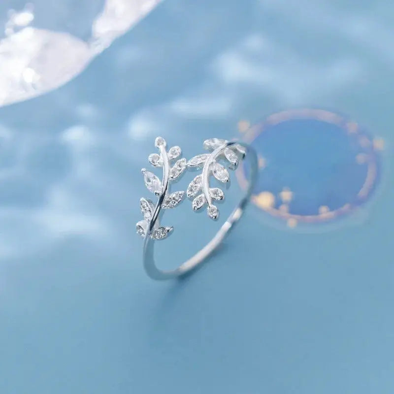 Small Leaves Silver Ring