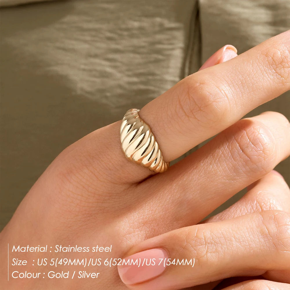 Twist Bread Shape Ring
