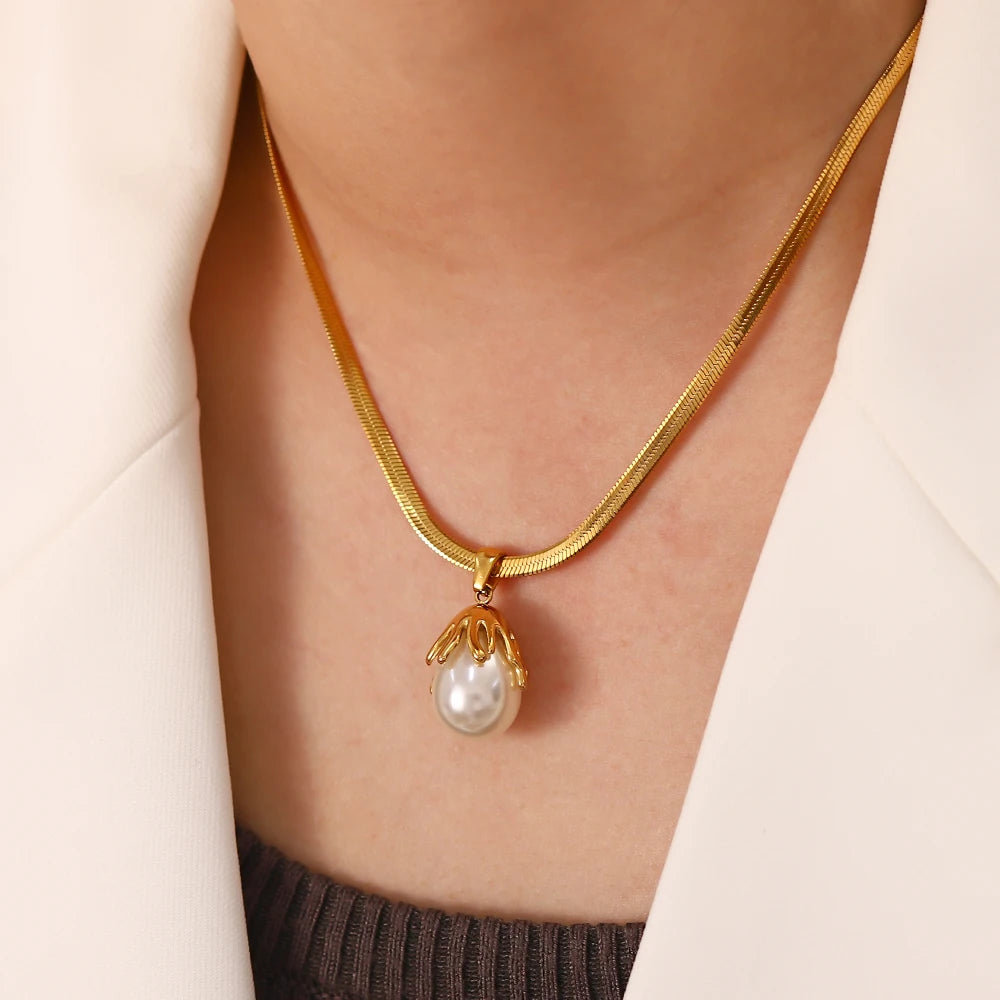 Baroque Drop Earrings & Necklace Set