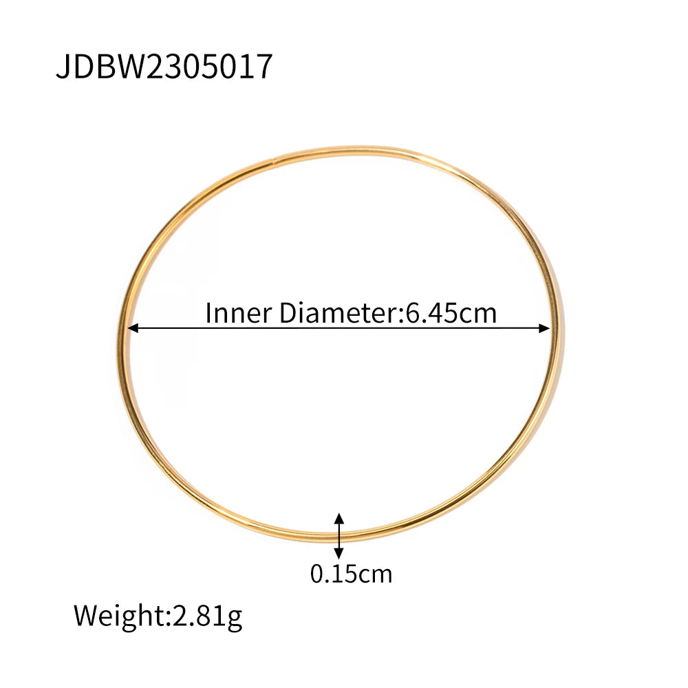 Simple Gold Circle Bangle