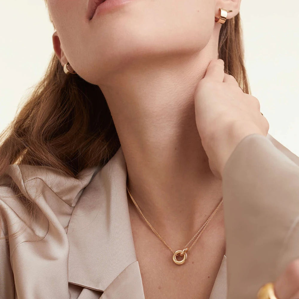 Two-Color Pendant Choker