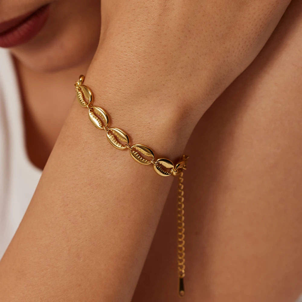 Hollow Shell Gold Bracelet